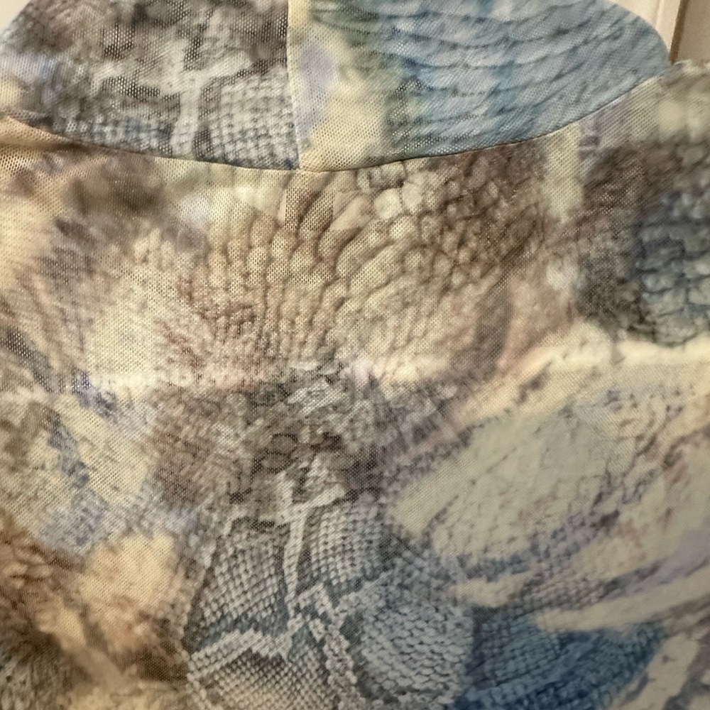 Steve Madden Blue, Cream and Gray Marble-Print Midi Dress - Picture 6 of 7